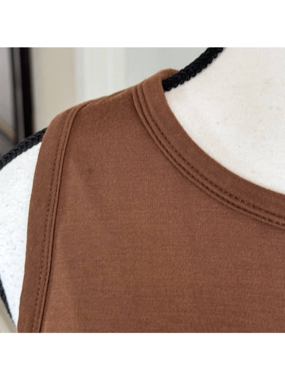 SheBird Flawless Flyback Tank Top Size 4 Brown Built In Bra Mesh Back Scoop Neck - Picture 8 of 8